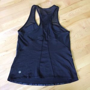 lululemon athletica Tops - Lululemon Ace Tank Black Reflective Size 4 NWOT lululemon athletica Tops - Lululemon Ace Tank Black Reflective Size 4 NWOT